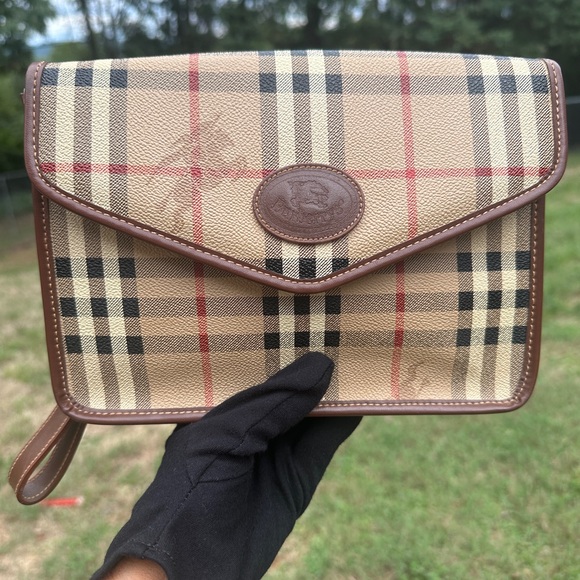 Burberrys Wristlet Clutch w/ COA Hay Market Check Vintage Pre-1990 Preloved - Picture 1 of 14